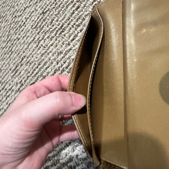 Louis Vuitton Authenticated Wallet EUC - Picture 5 of 11